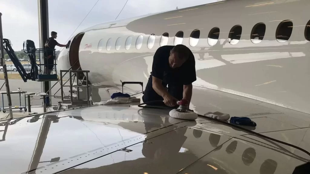 aircraft-cleaning-1024x576